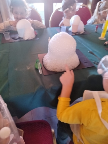 WhatsApp Image 2025-11-19 at 15.32.08.jpeg