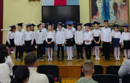ŚLUBOWANIE PIERWSZOKLASISTÓW