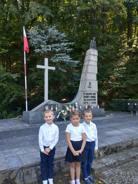 Pamięć o poległych w sercach najmłodszych 